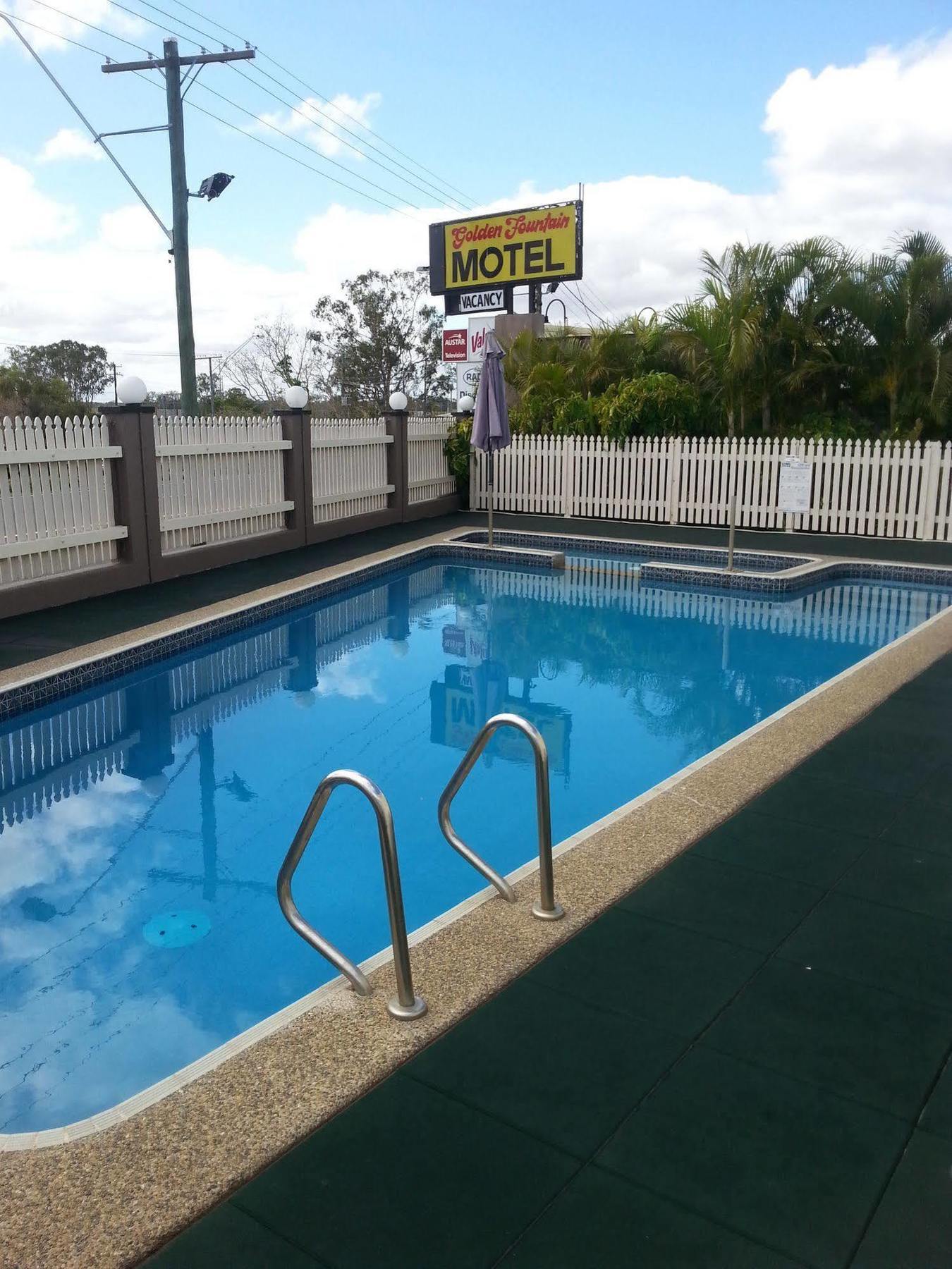 Golden Fountain Motel Rockhampton Zewnętrze zdjęcie