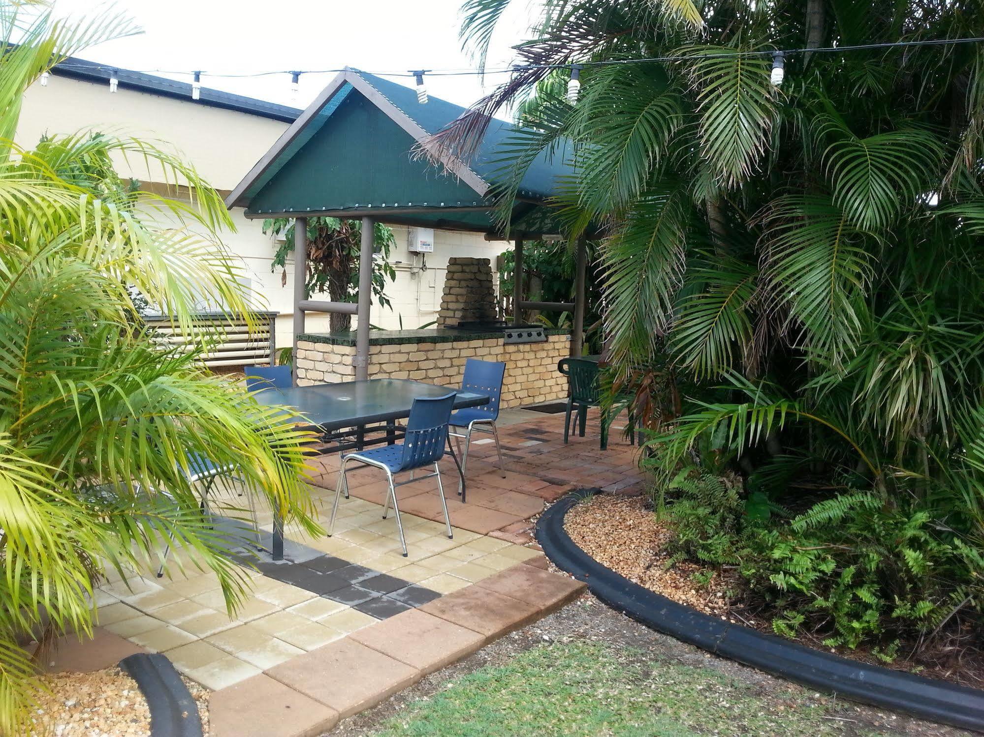 Golden Fountain Motel Rockhampton Zewnętrze zdjęcie